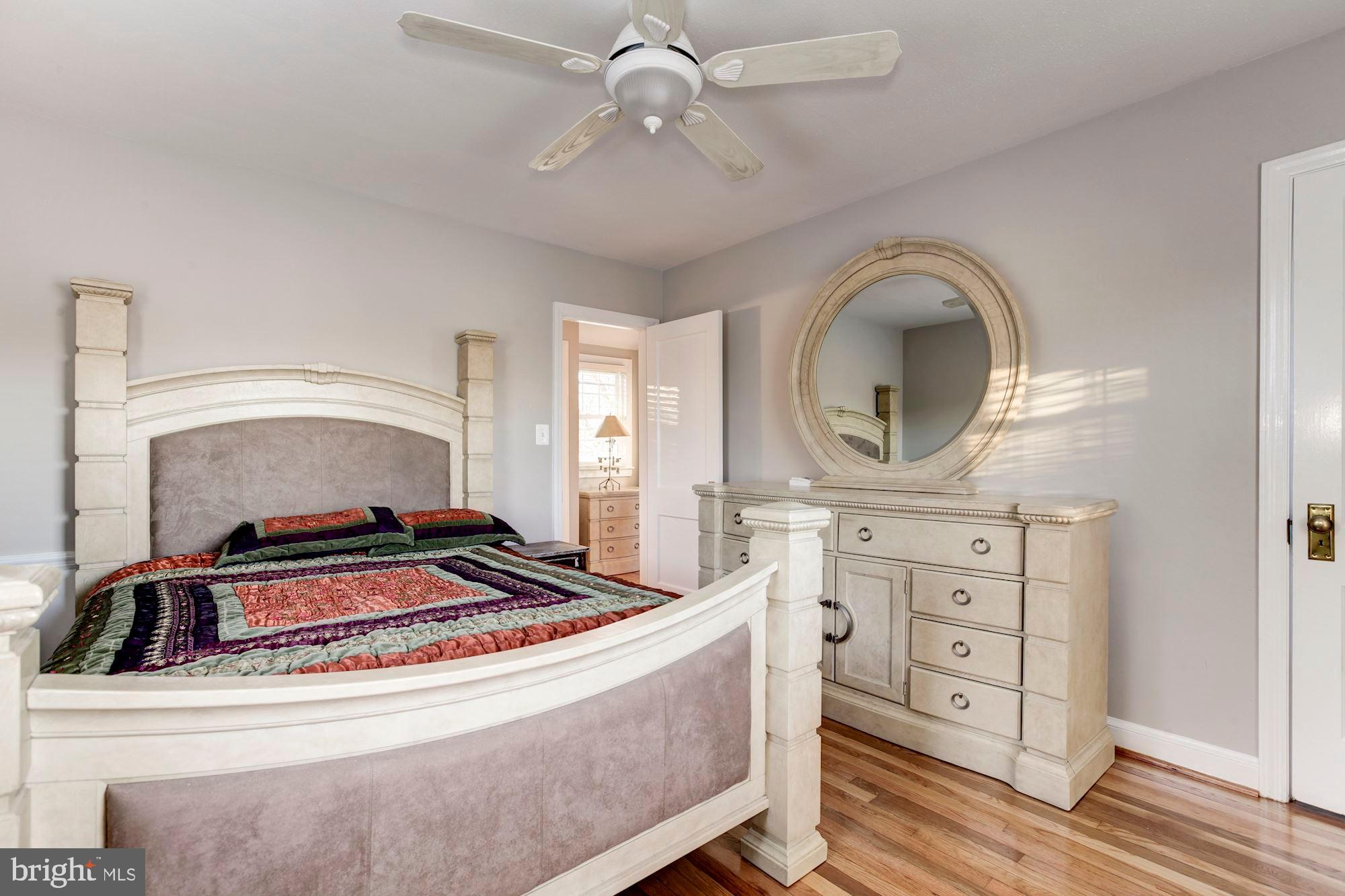 10030 Dallas Avenue Silver Spring, MD 20901 - Photo 15 of 24 Add'l view of owner's bedroom