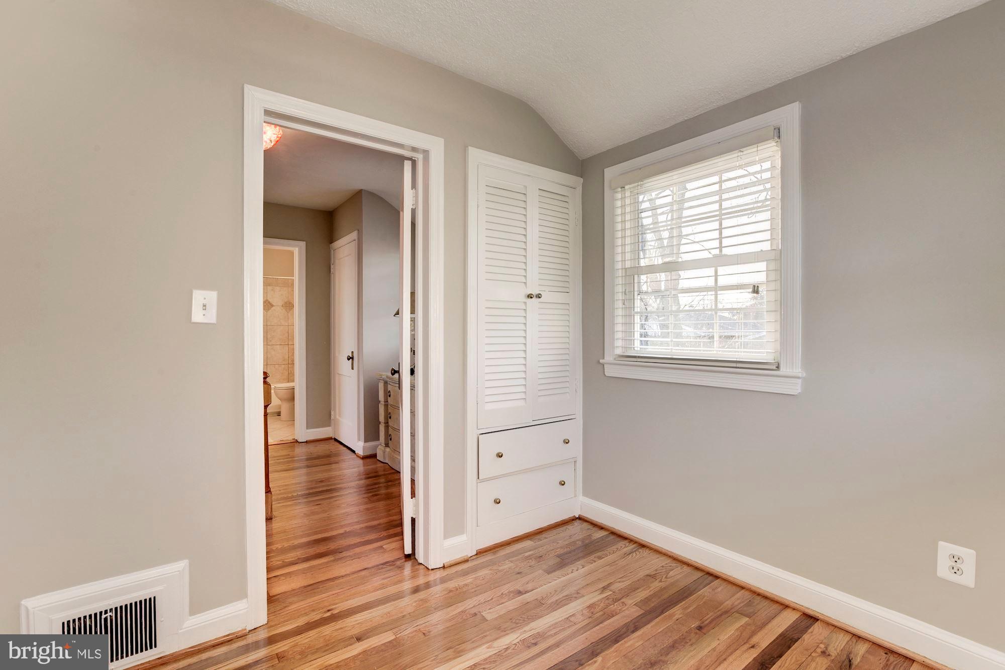10030 Dallas Avenue Silver Spring, MD 20901 - Photo 17 of 24 Bedroom 3