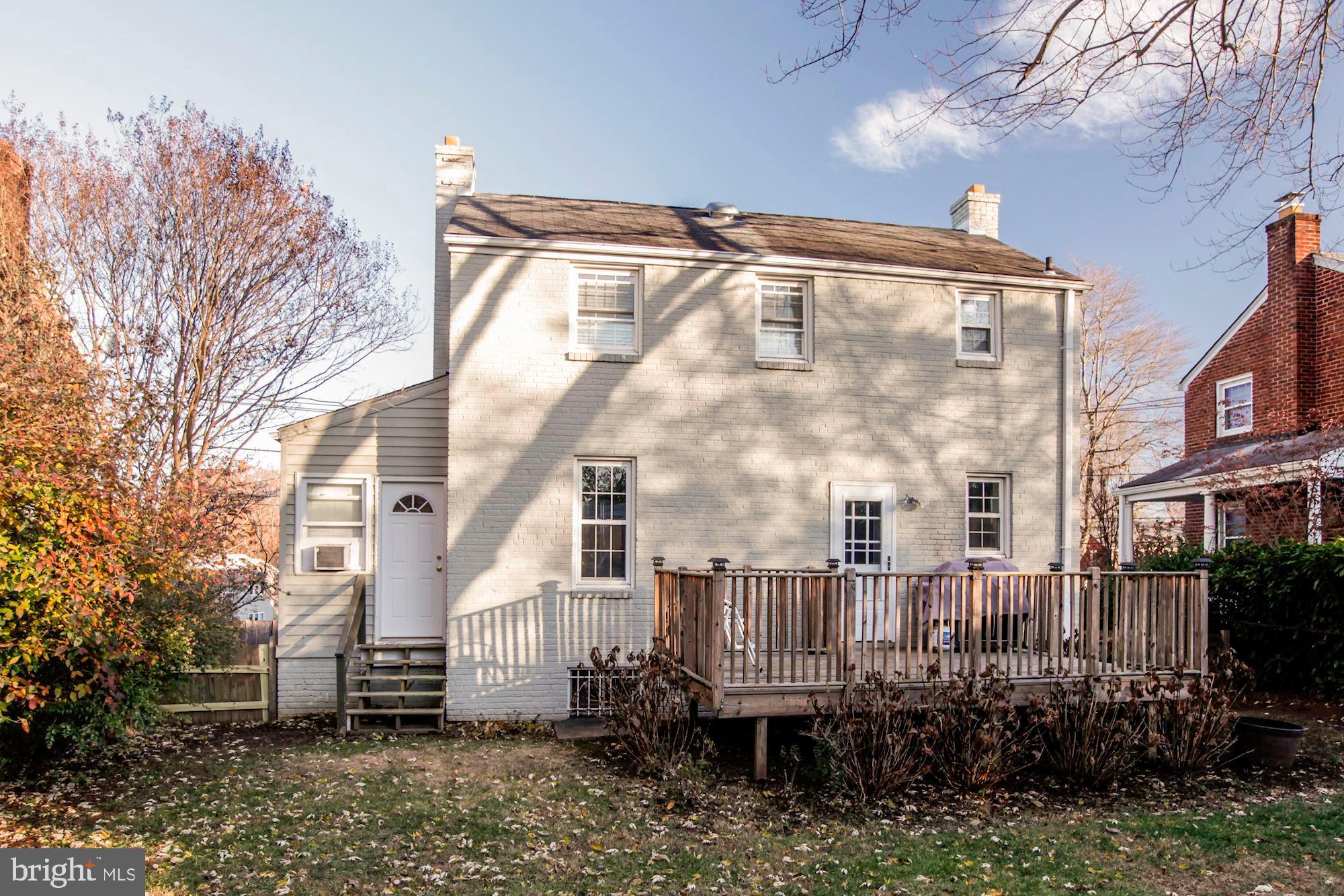 10030 Dallas Avenue Silver Spring, MD 20901 - Photo 22 of 24 Rear deck