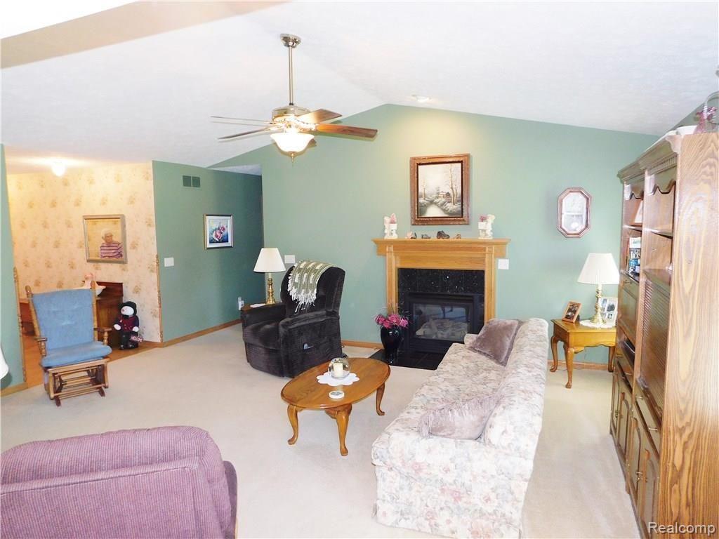 11279 West Allen Road Webberville, MI 48892 - Photo 5 of 12 DSCN0141.JPG