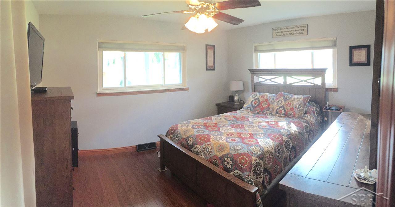 3810 North River Road Freeland, MI 48623 - Photo 5 of 12 31268635-4.JPG