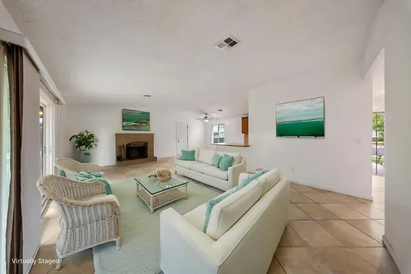 $399,999 | 1120 Shasta Avenue, Modesto, CA 95358