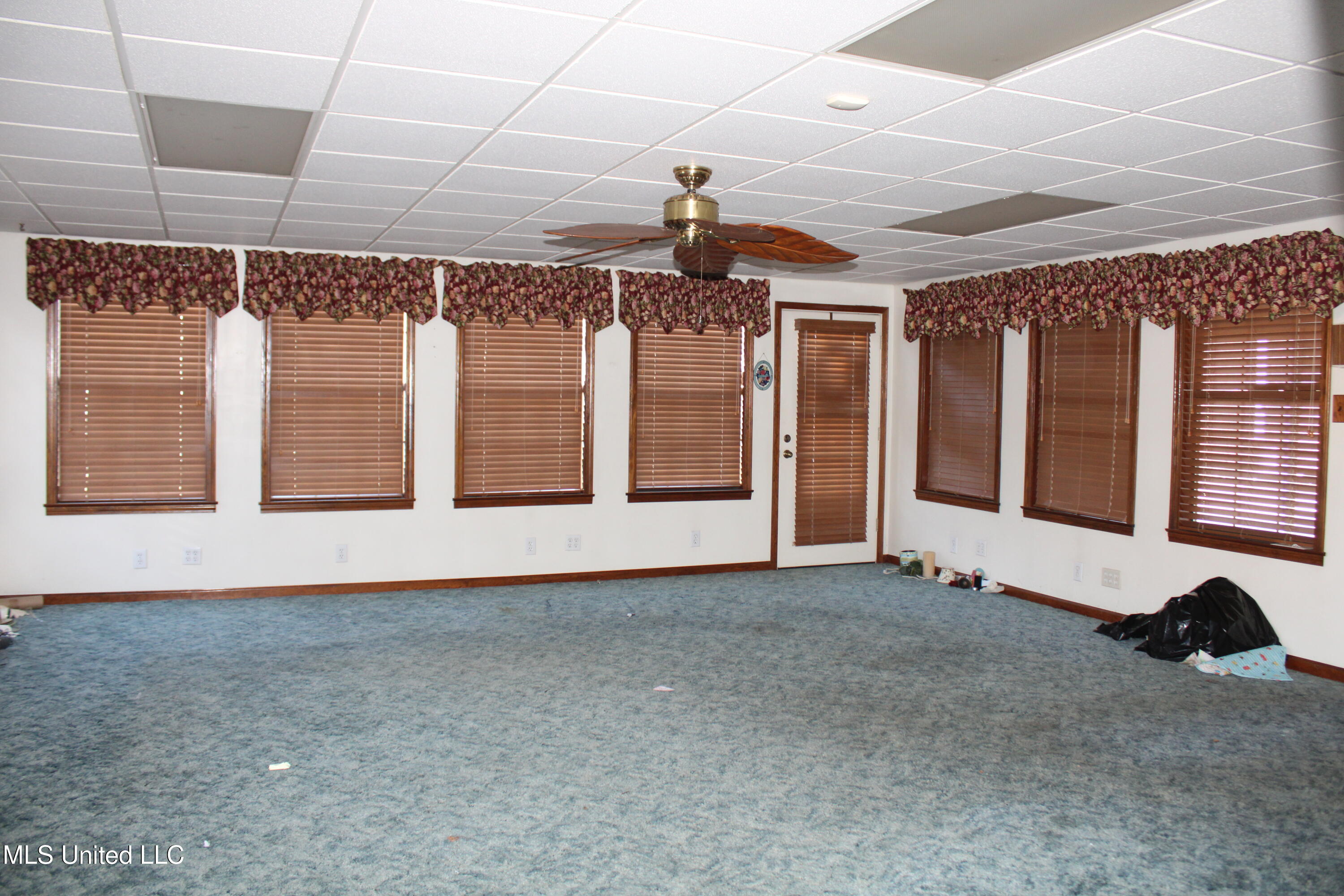 76 Peach Tree Road Byhalia, MS 38611 - Photo 14 of 47 IMG_7036