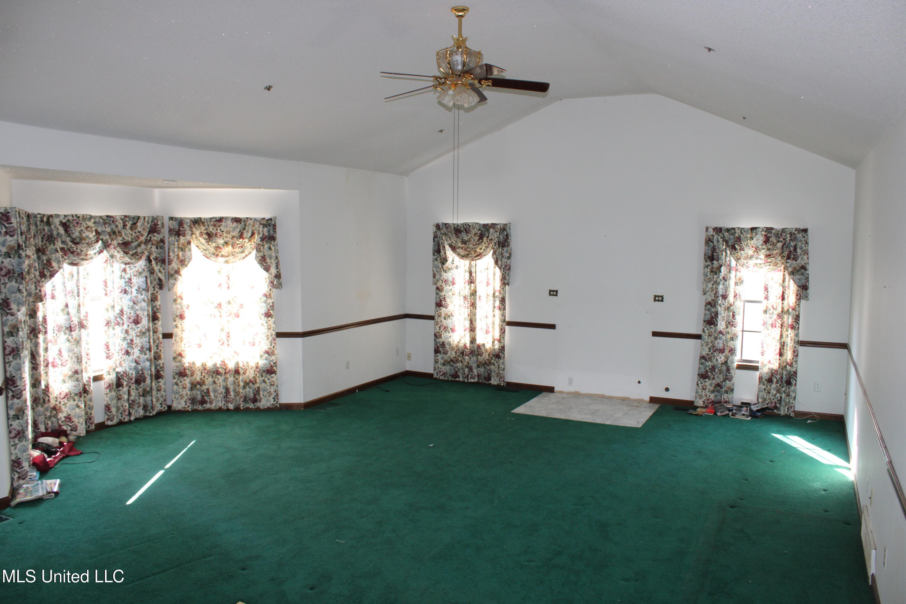 76 Peach Tree Road Byhalia, MS 38611 - Photo 21 of 47 IMG_7043