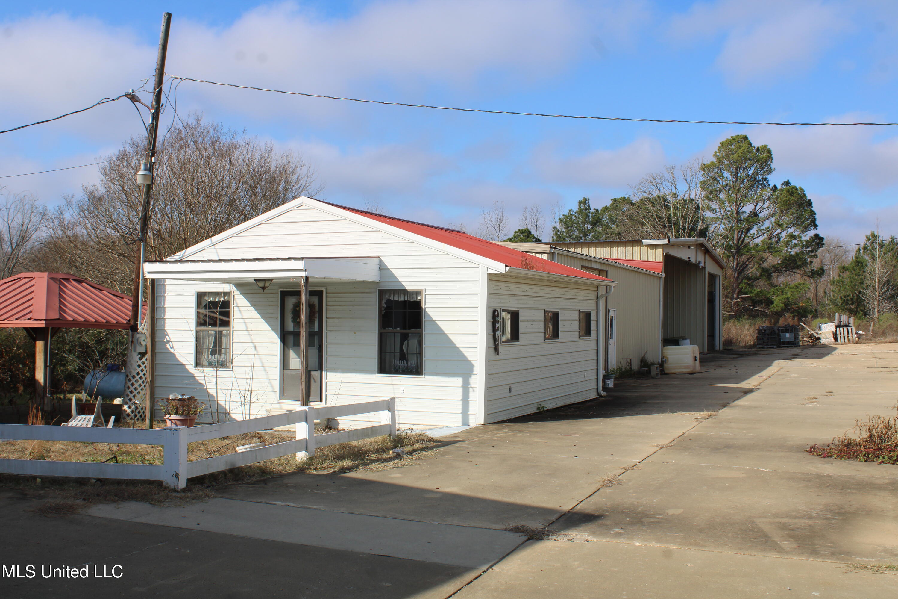 76 Peach Tree Road Byhalia, MS 38611 - Photo 26 of 47 IMG_7008