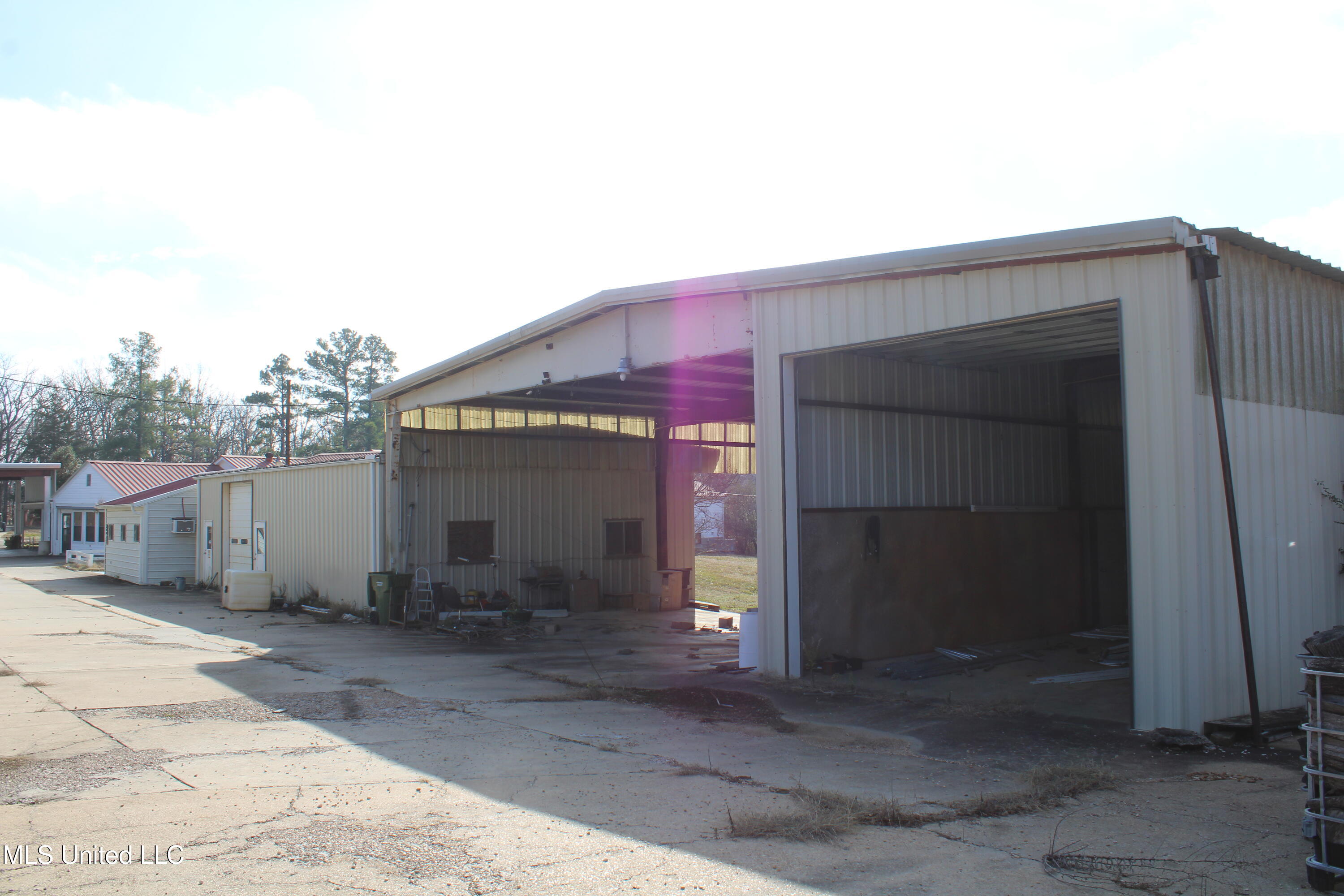 76 Peach Tree Road Byhalia, MS 38611 - Photo 39 of 47 IMG_7020