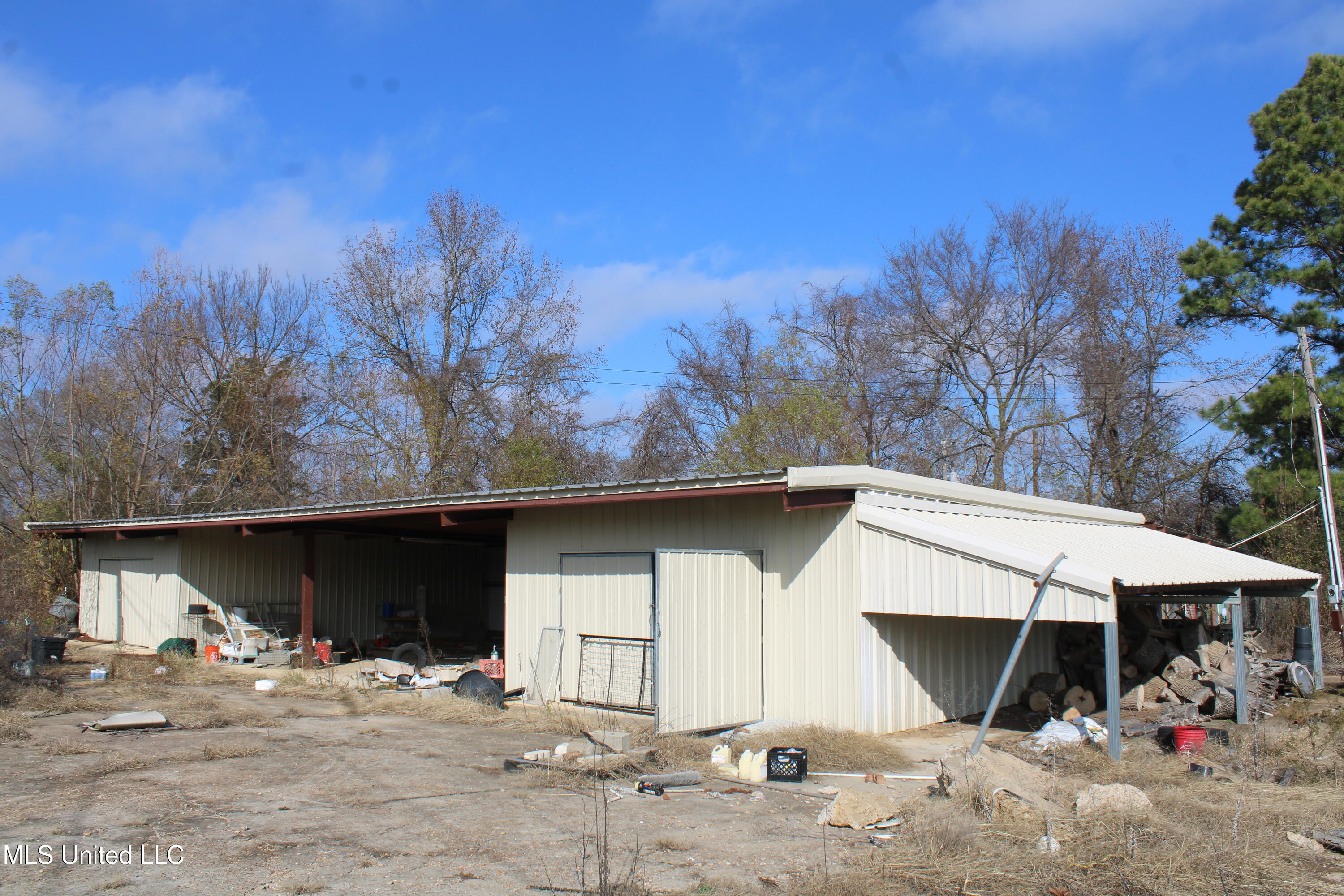 76 Peach Tree Road Byhalia, MS 38611 - Photo 40 of 47 IMG_7021