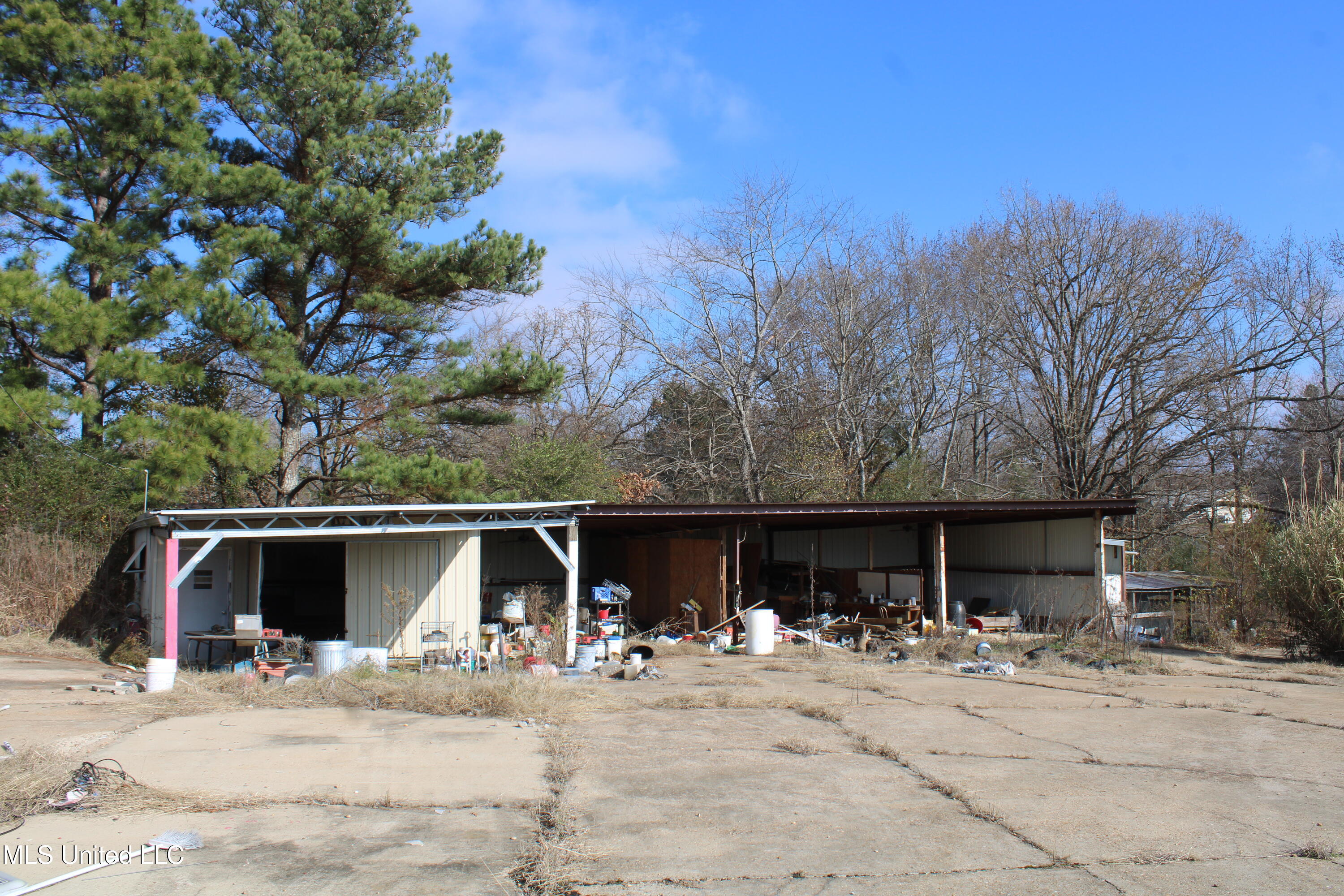 76 Peach Tree Road Byhalia, MS 38611 - Photo 41 of 47 IMG_7022