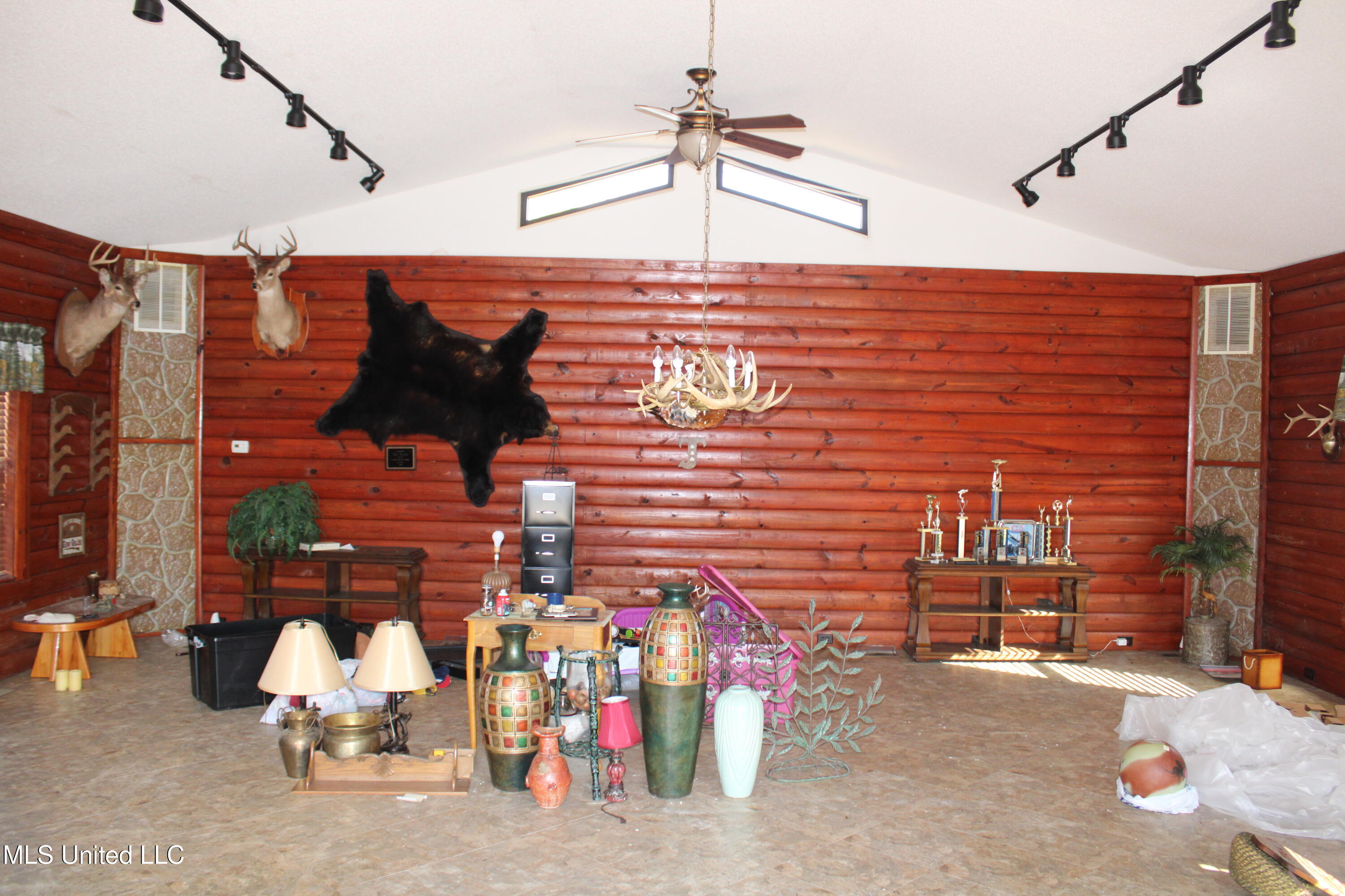 76 Peach Tree Road Byhalia, MS 38611 - Photo 44 of 47 IMG_7025