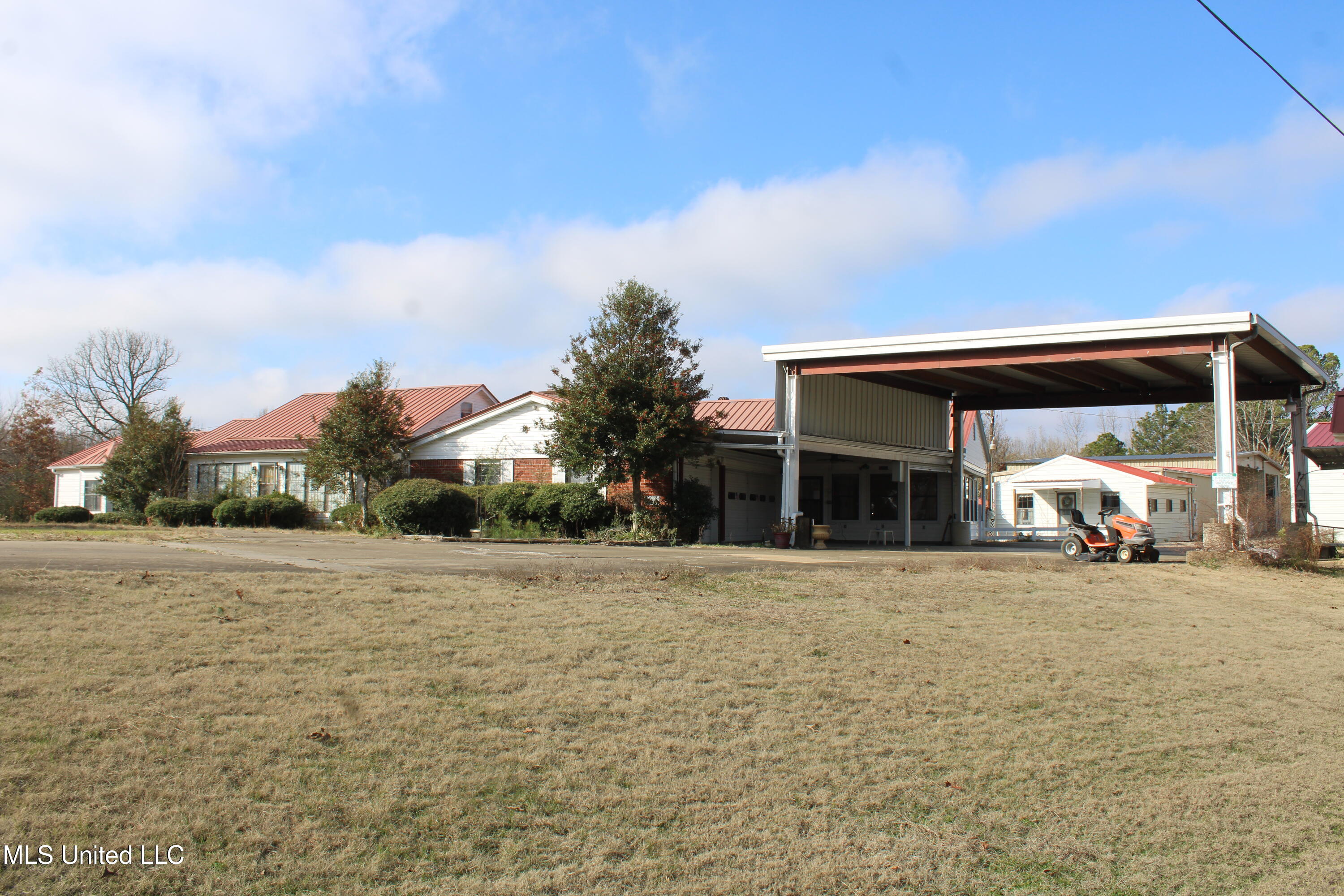 76 Peach Tree Road Byhalia, MS 38611 - Photo 5 of 47 IMG_7005