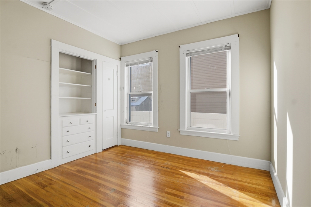 21 Atkins Avenue Lynn, MA 01904 - Photo 13 of 37