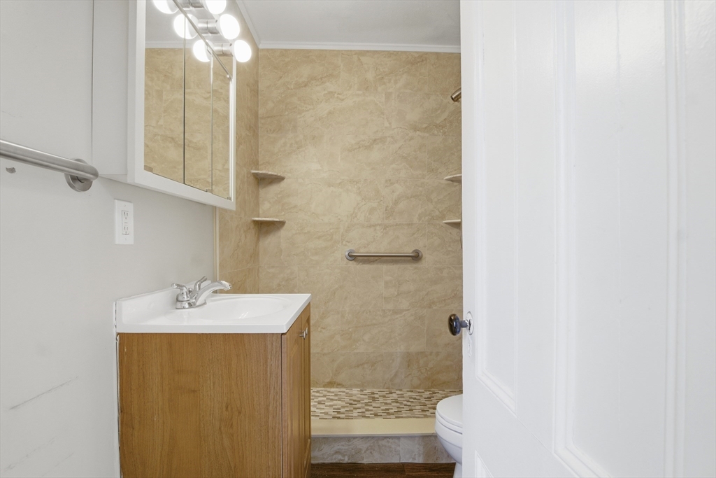 21 Atkins Avenue Lynn, MA 01904 - Photo 17 of 37