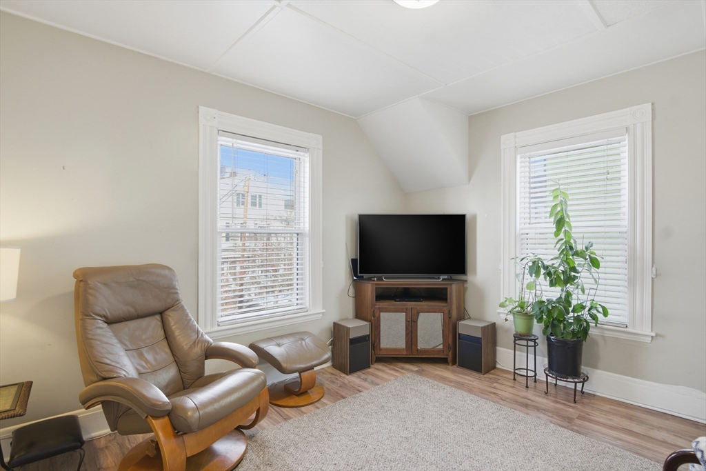 21 Atkins Avenue Lynn, MA 01904 - Photo 19 of 37