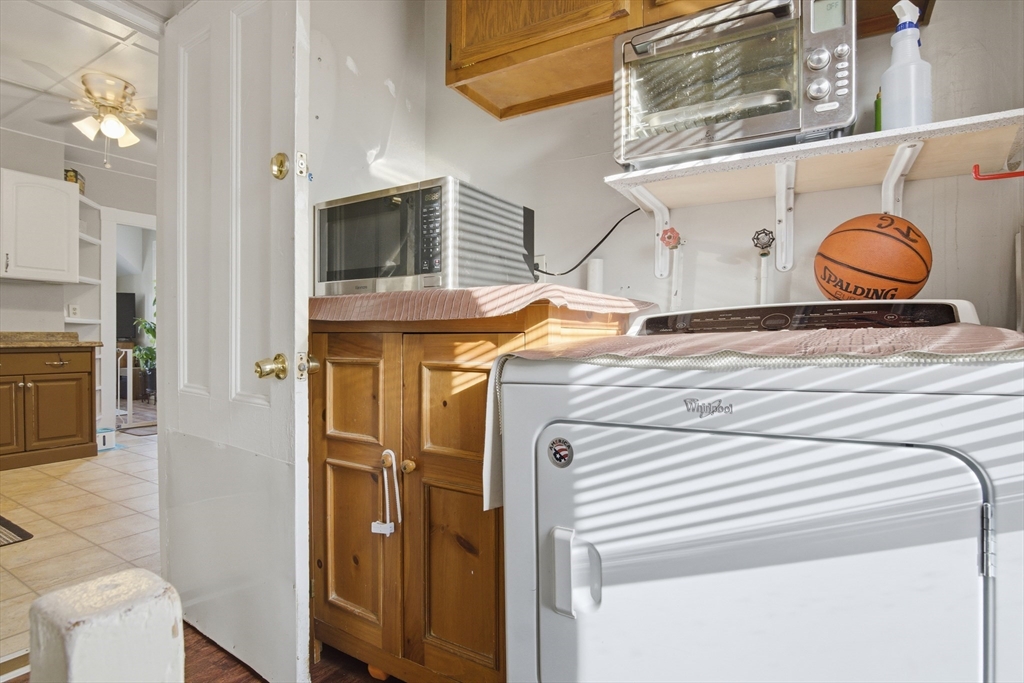 21 Atkins Avenue Lynn, MA 01904 - Photo 24 of 37