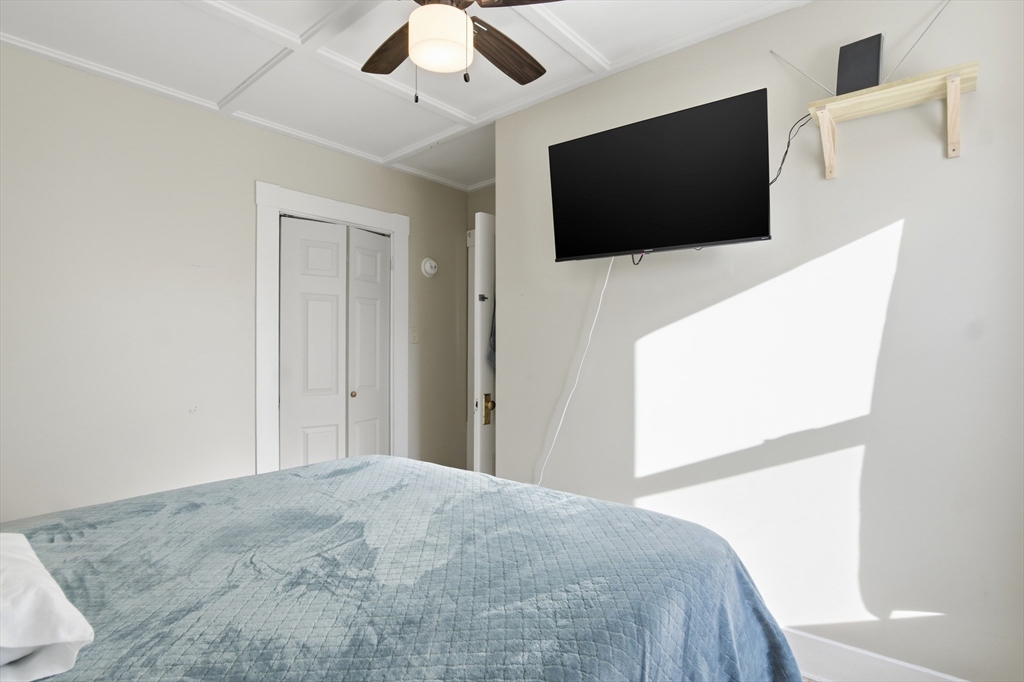 21 Atkins Avenue Lynn, MA 01904 - Photo 26 of 37