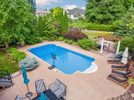 $1,295,000 | 3049 Fairway Drive, Chaska, MN 55318