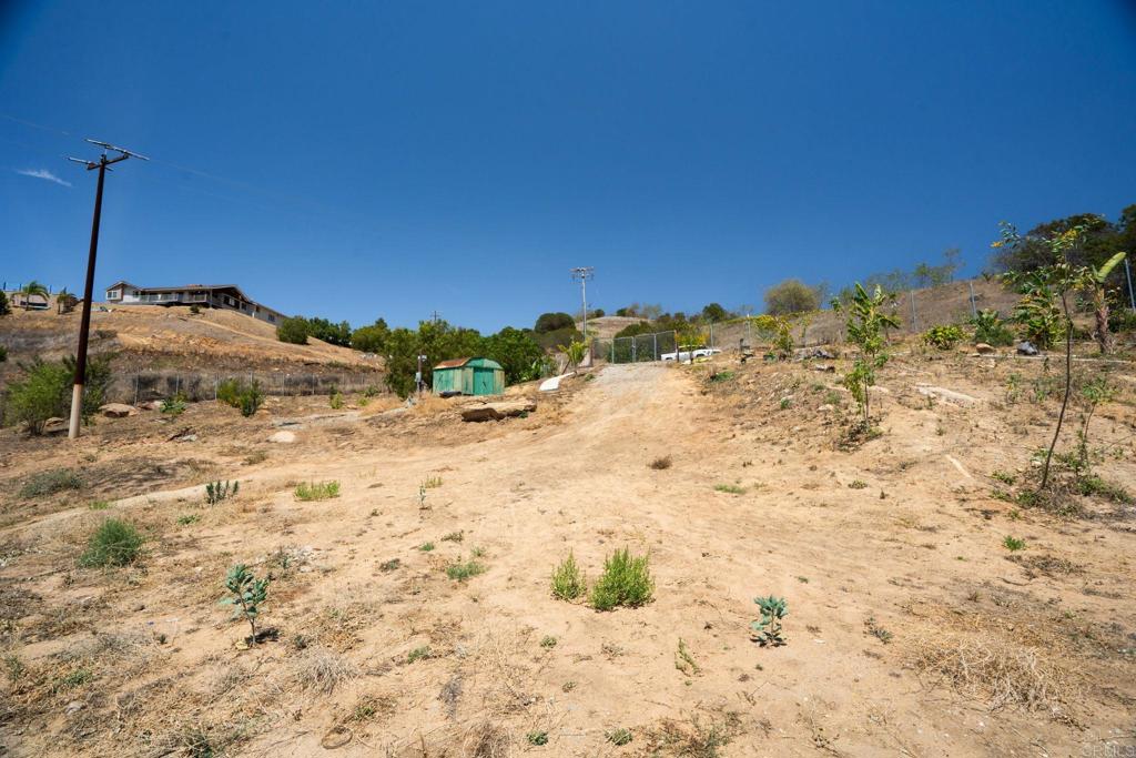 3503 Monserate Hill Road Fallbrook, CA 92028 - Photo 6 of 32