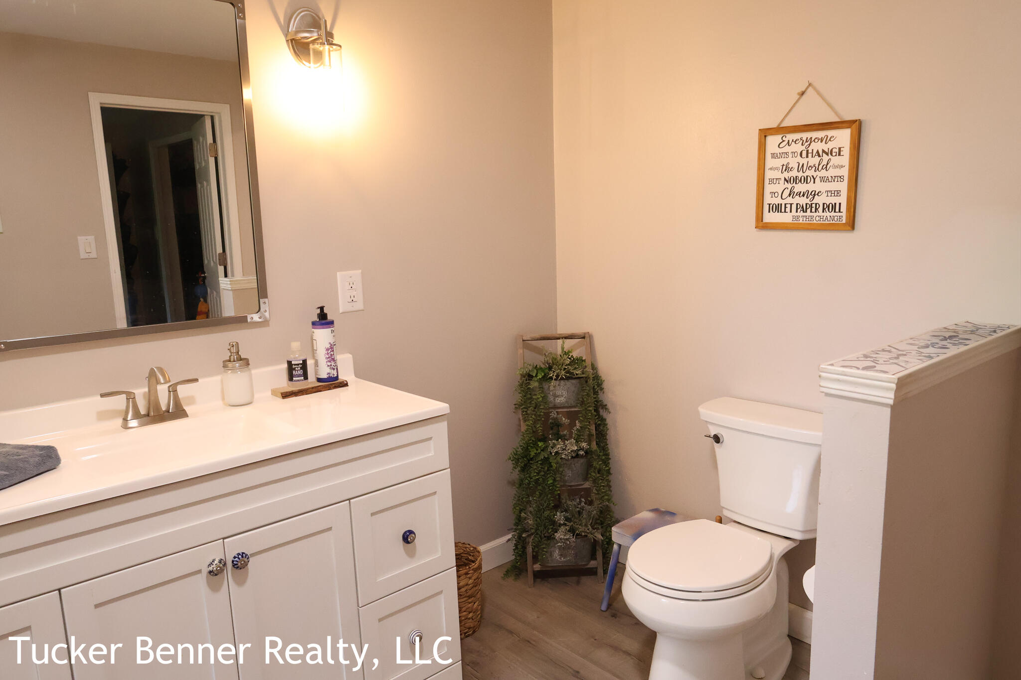 3222 George Street Muskegon, MI 49444 - Photo 21 of 61 IMG_8055