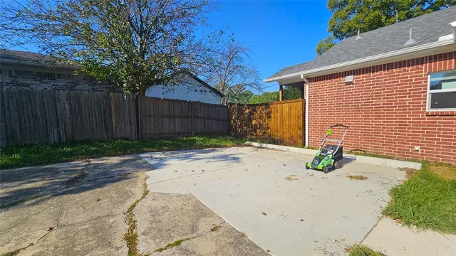 $1,750 | 1405 East Sherman Drive, Unit ADU, Denton, TX 76209