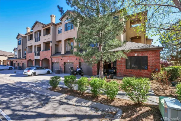 $2,150 | 209 Quebec Street, Unit I, Denver, CO 80220