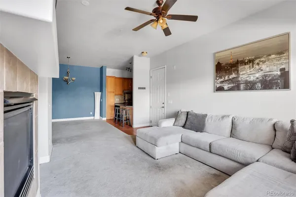 $2,150 | 209 Quebec Street, Unit I, Denver, CO 80220