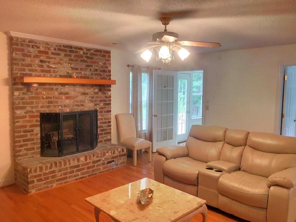 518 Woodspring Road Mount Pleasant, SC 29466 - Photo 23 of 52 Family Room