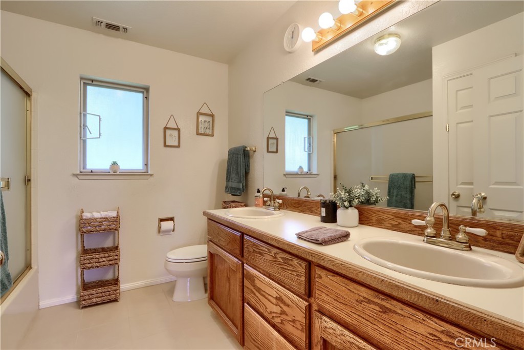 5603 Clouds Rest Mariposa, CA 95338 - Photo 38 of 75 Guest Bathroom