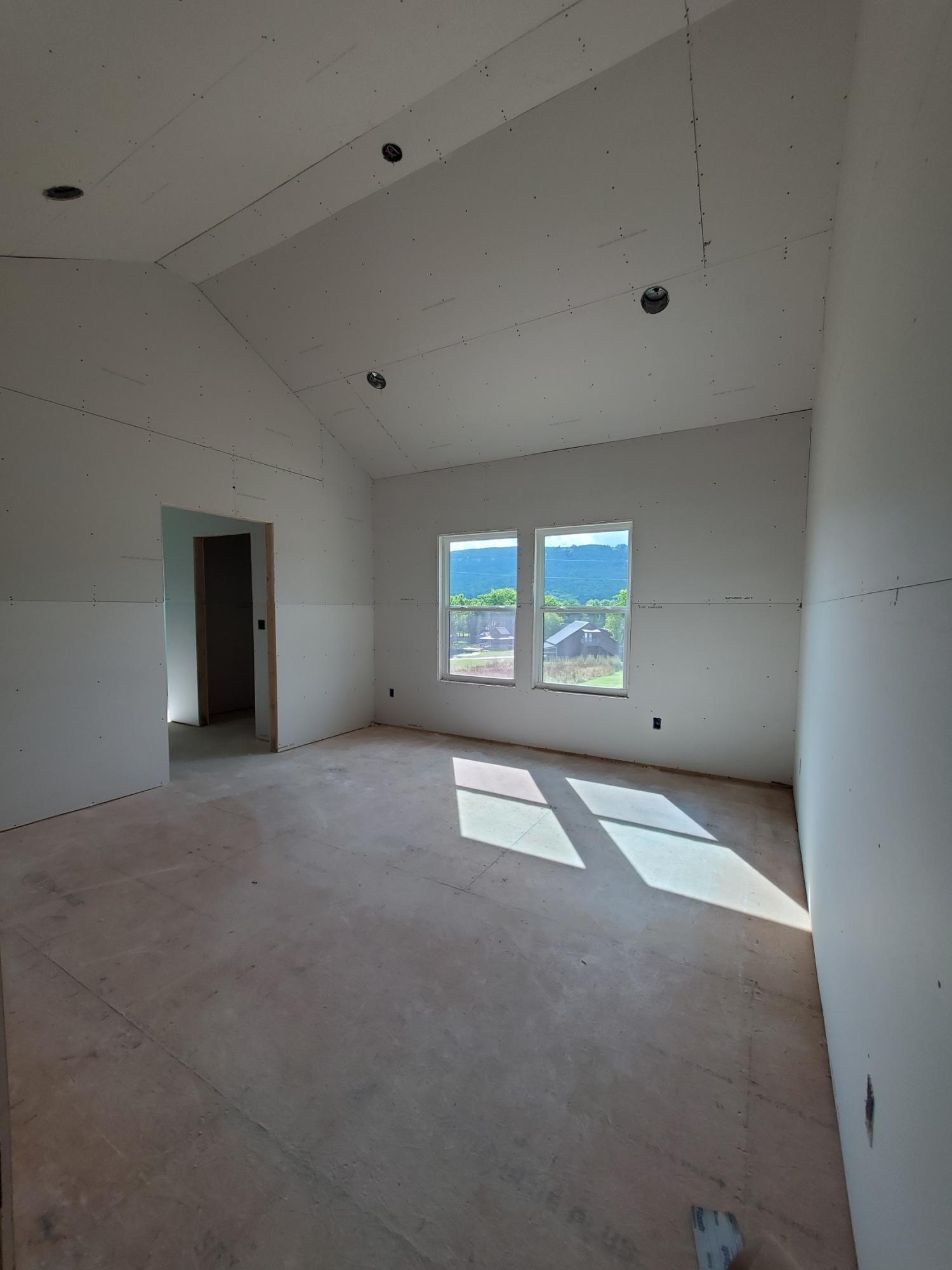 237 Hardin Road Dunlap, TN 37327 - Photo 5 of 12 Master BR