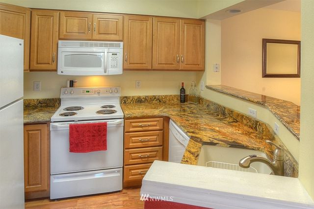 $202,000 | 15300 112th Avenue Northeast, Unit C303, Bothell, WA 98011