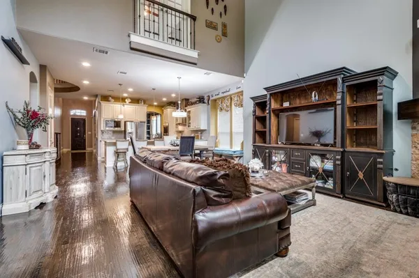 $914,999 | 2603 San Jacinto Drive, Euless, TX 76039