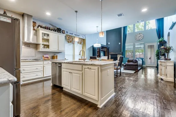 $914,999 | 2603 San Jacinto Drive, Euless, TX 76039