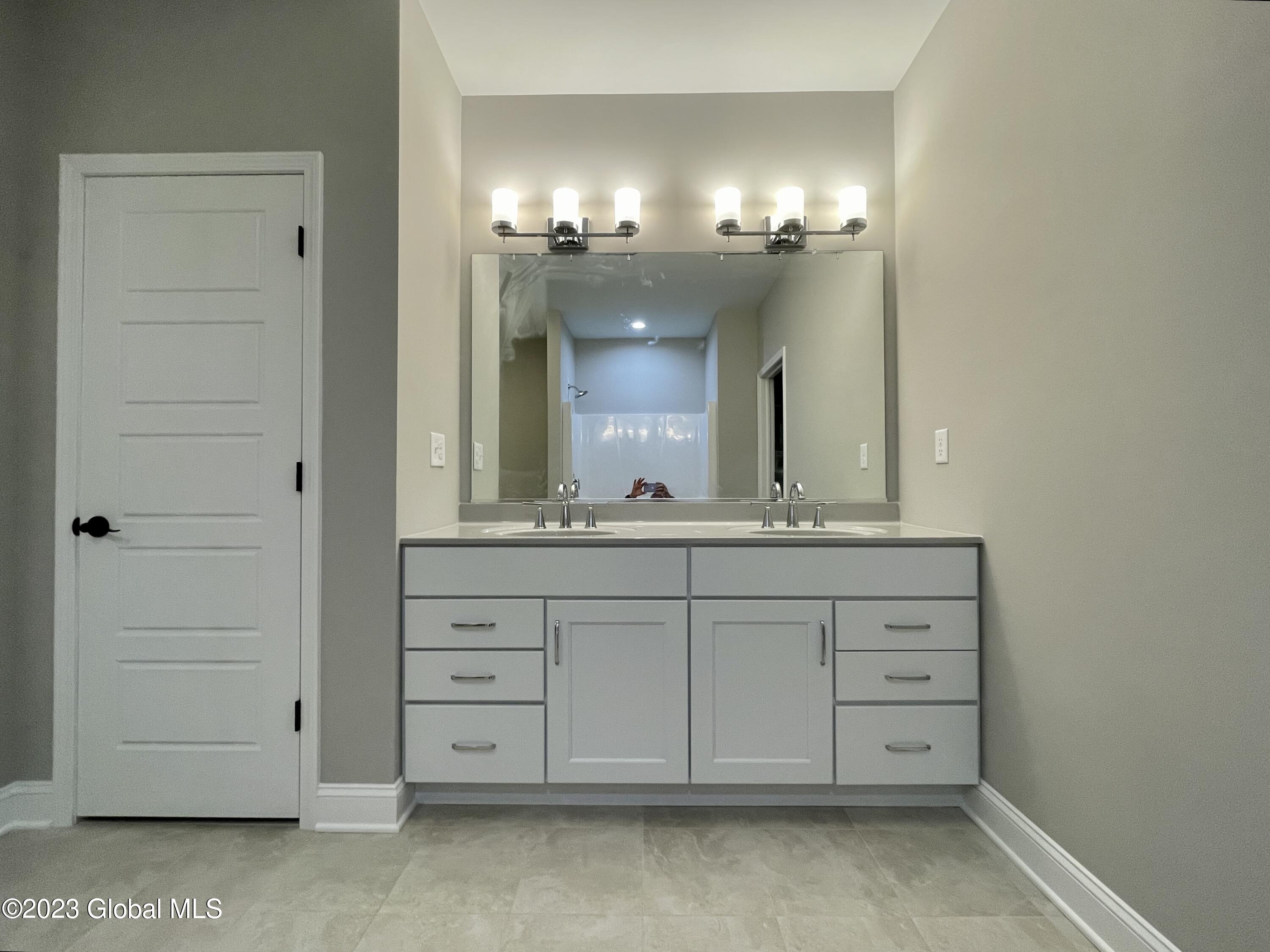 8 Burnham Road Wilton, NY 12831 - Photo 11 of 40 Master Bath
