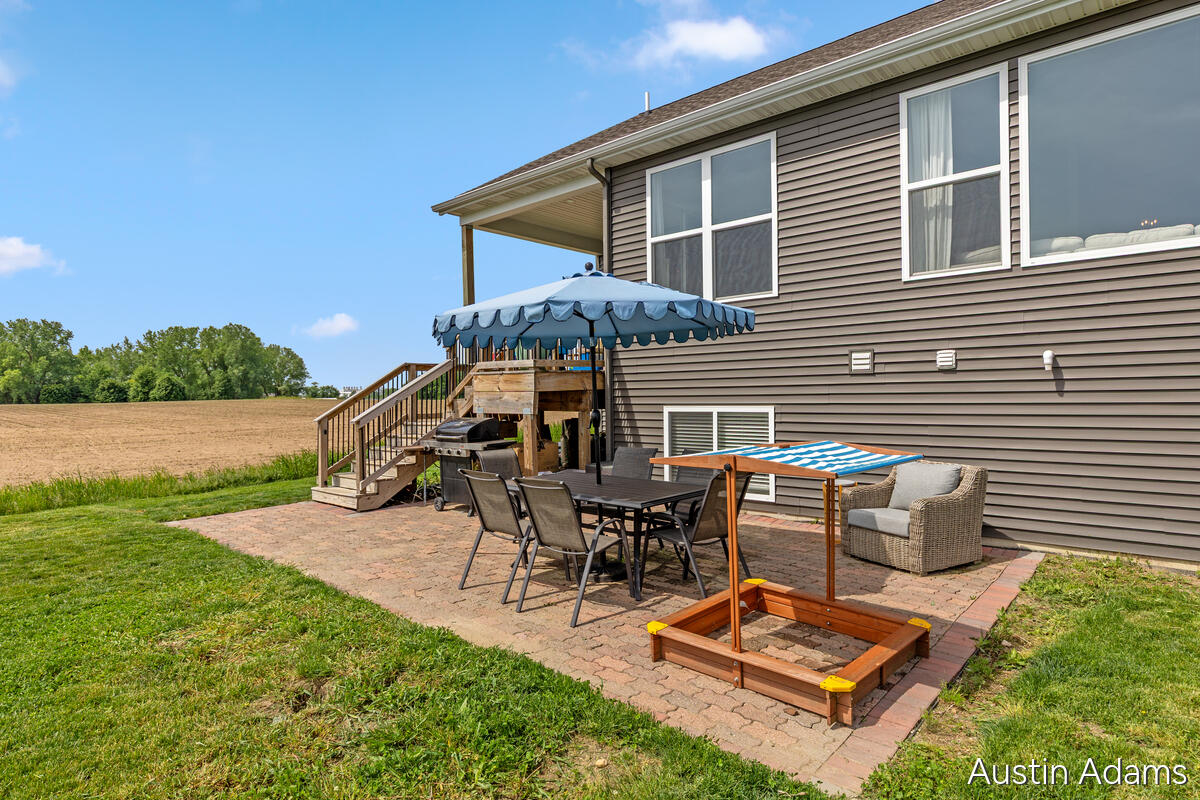 204 Ira Spring Road Holland, MI 49423 - Photo 38 of 47 204-Ira-Spring_037