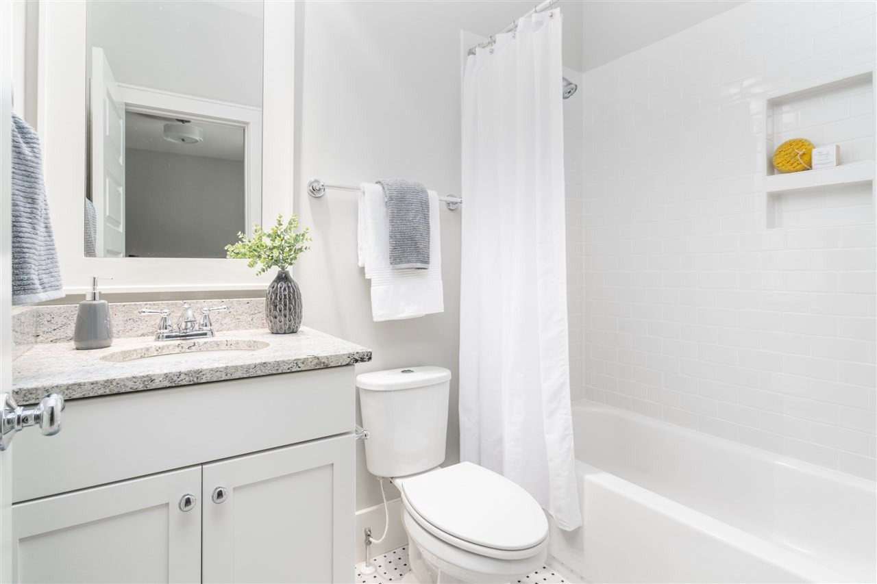 2324 Yancey Street Raleigh, NC 27608 - Photo 24 of 29 Full Bath (En-Suite)