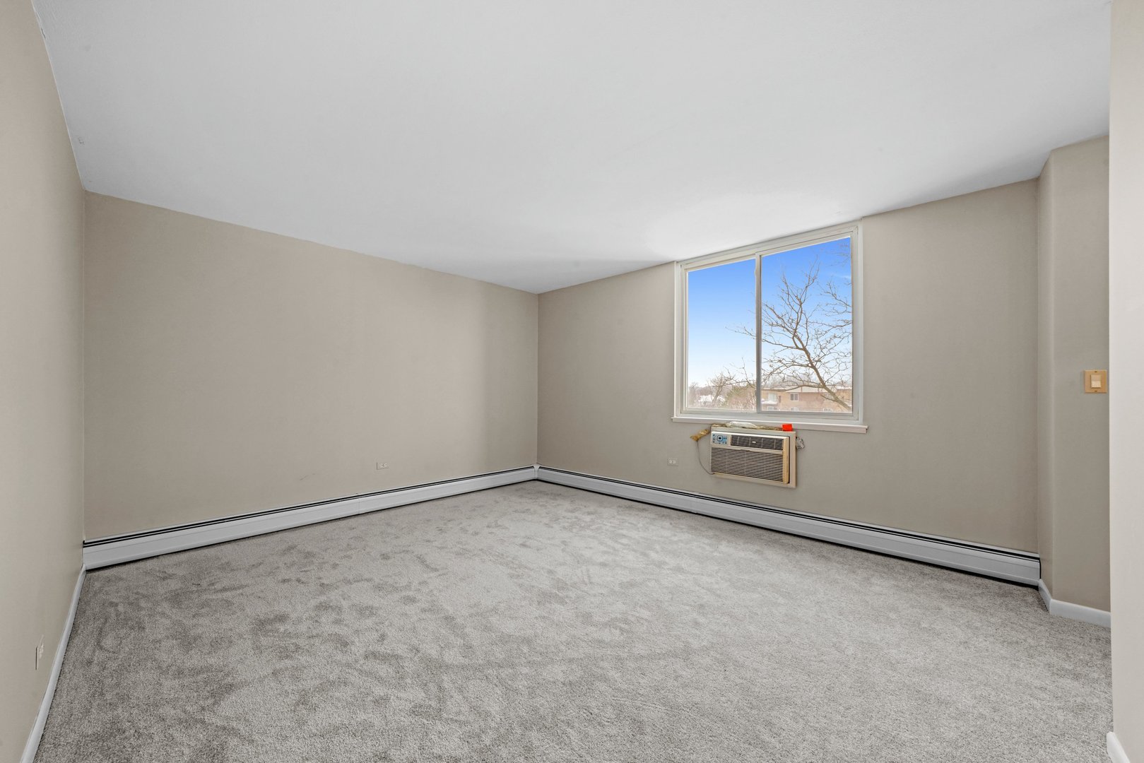 225 South Rohlwing Road, Unit 418 Palatine, IL 60074 - Photo 11 of 14