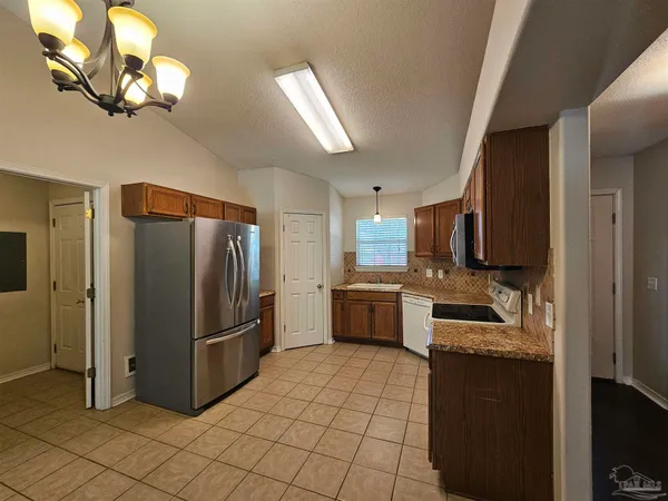 $1,850 | 4347 Crosswind Drive, Milton, FL 32583