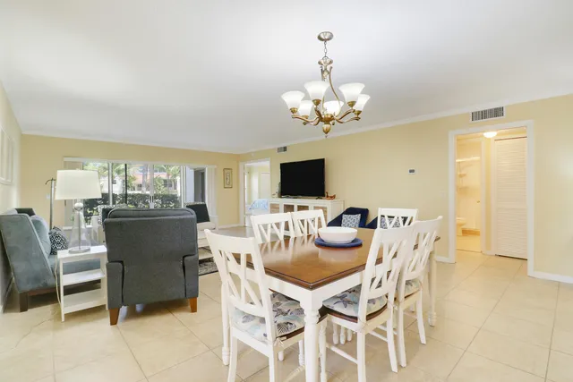 $749,900 | 4161 U.S. Highway 1, Unit C2, Jupiter, FL 33477