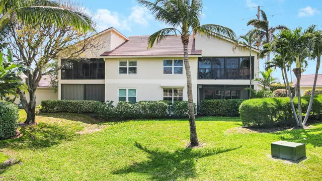 $749,900 | 4161 U.S. Highway 1, Unit C2, Jupiter, FL 33477