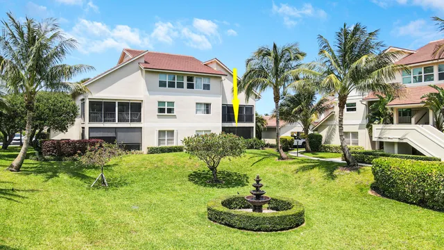 $749,900 | 4161 U.S. Highway 1, Unit C2, Jupiter, FL 33477