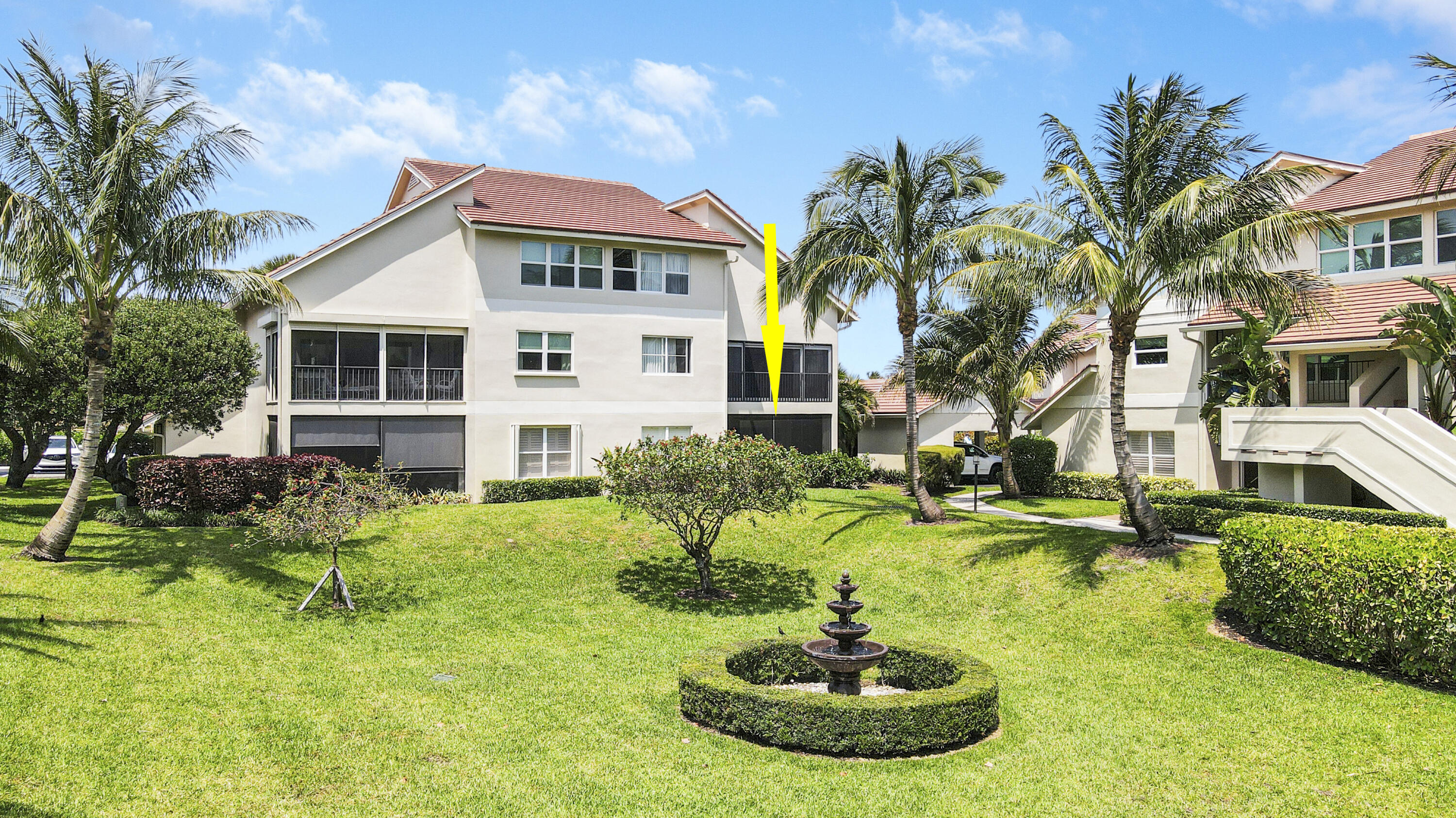 4161 U.S. Highway 1, Unit C2 Jupiter, FL 33477 - Photo 38 of 57 a view of a house with swimming pool and sitting area