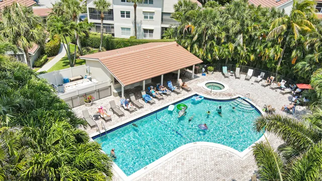 $749,900 | 4161 U.S. Highway 1, Unit C2, Jupiter, FL 33477