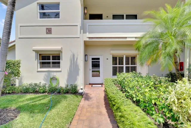 $749,900 | 4161 U.S. Highway 1, Unit C2, Jupiter, FL 33477