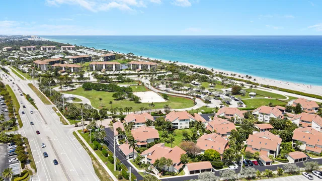 $749,900 | 4161 U.S. Highway 1, Unit C2, Jupiter, FL 33477