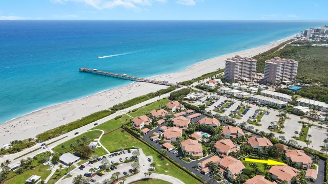 $749,900 | 4161 U.S. Highway 1, Unit C2, Jupiter, FL 33477