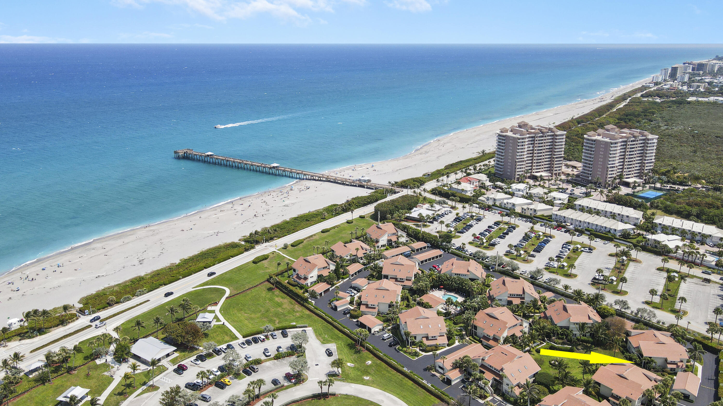4161 U.S. Highway 1, Unit C2 Jupiter, FL 33477 - Photo 46 of 57 a view of a balcony with an outdoor space
