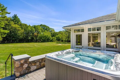 $2,295,000 | 40 Pleasant Street, Wenham, MA 01984