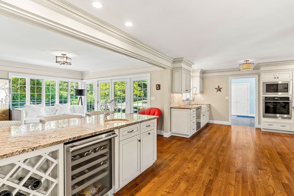 40 Pleasant Street Wenham, MA 01984 - Photo 3 of 34