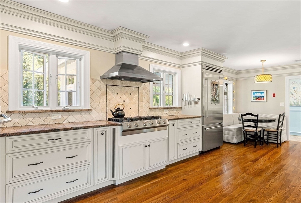 40 Pleasant Street Wenham, MA 01984 - Photo 4 of 34