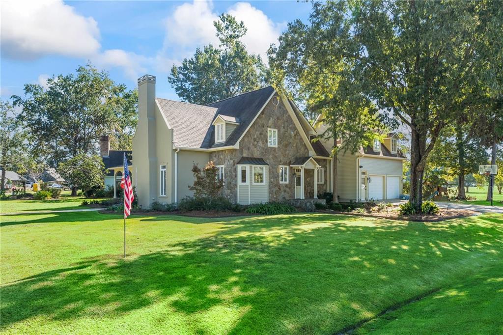 100 East Ruelle Drive Mandeville, LA 70471 - Photo 3 of 40