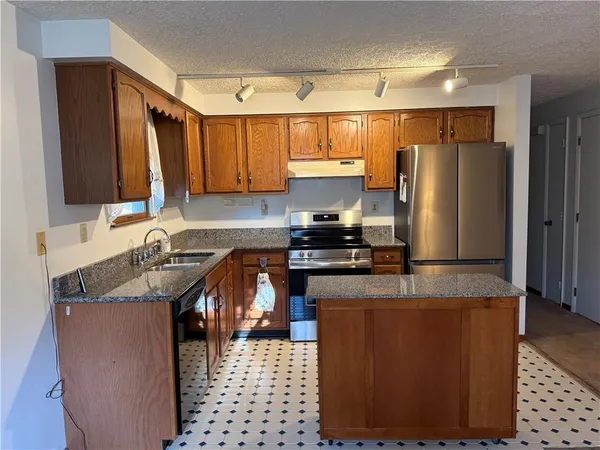 $230,000 | 1525 Orchard Drive, Greensburg, PA 15601